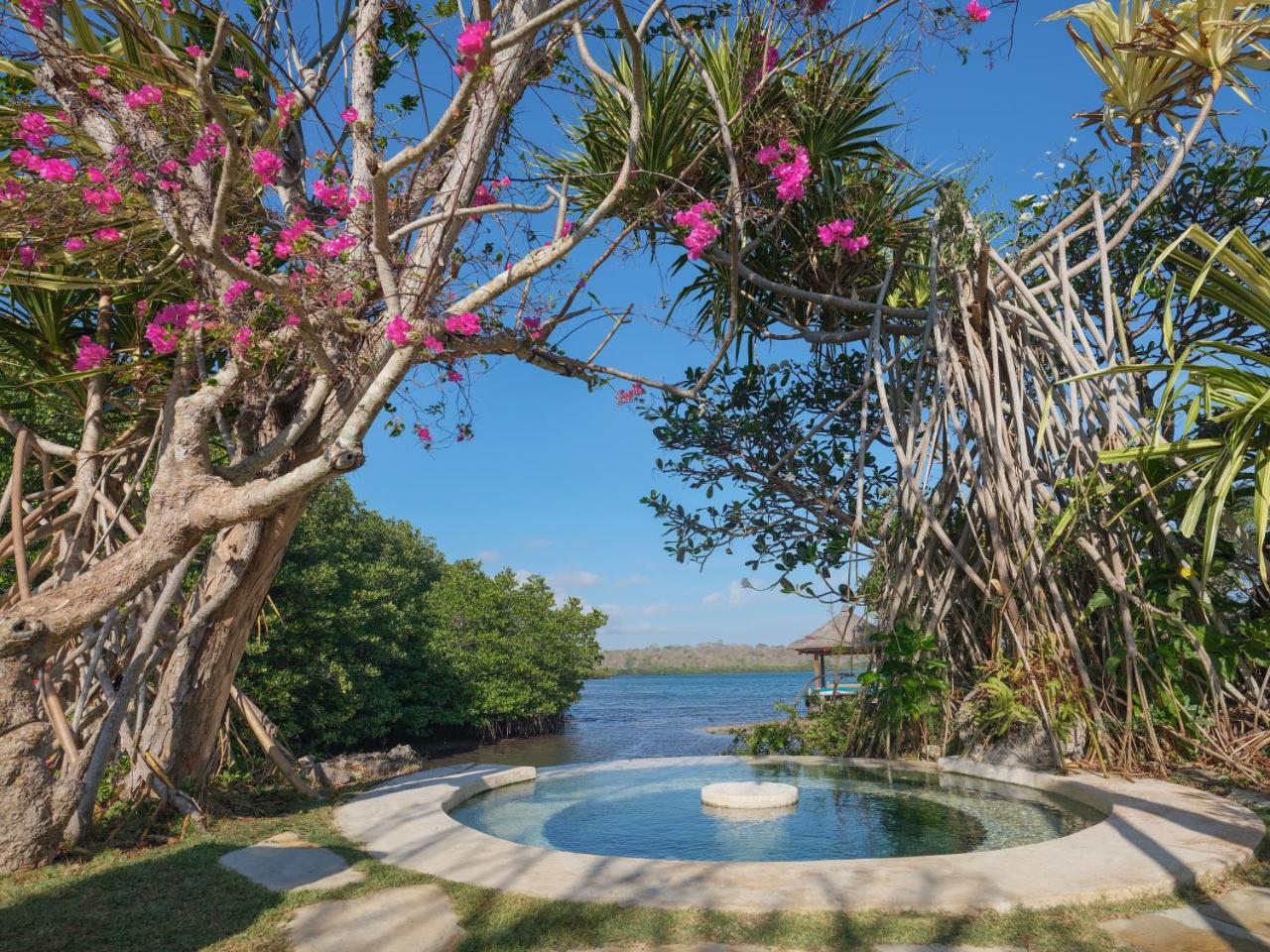 Mimpi Resort Menjangan Banyuwedang Zewnętrze zdjęcie