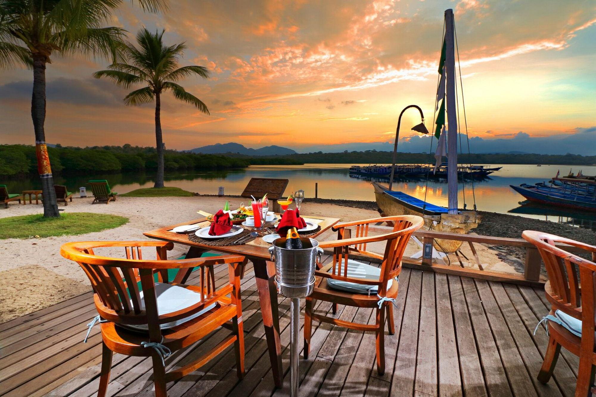 Mimpi Resort Menjangan Banyuwedang Zewnętrze zdjęcie